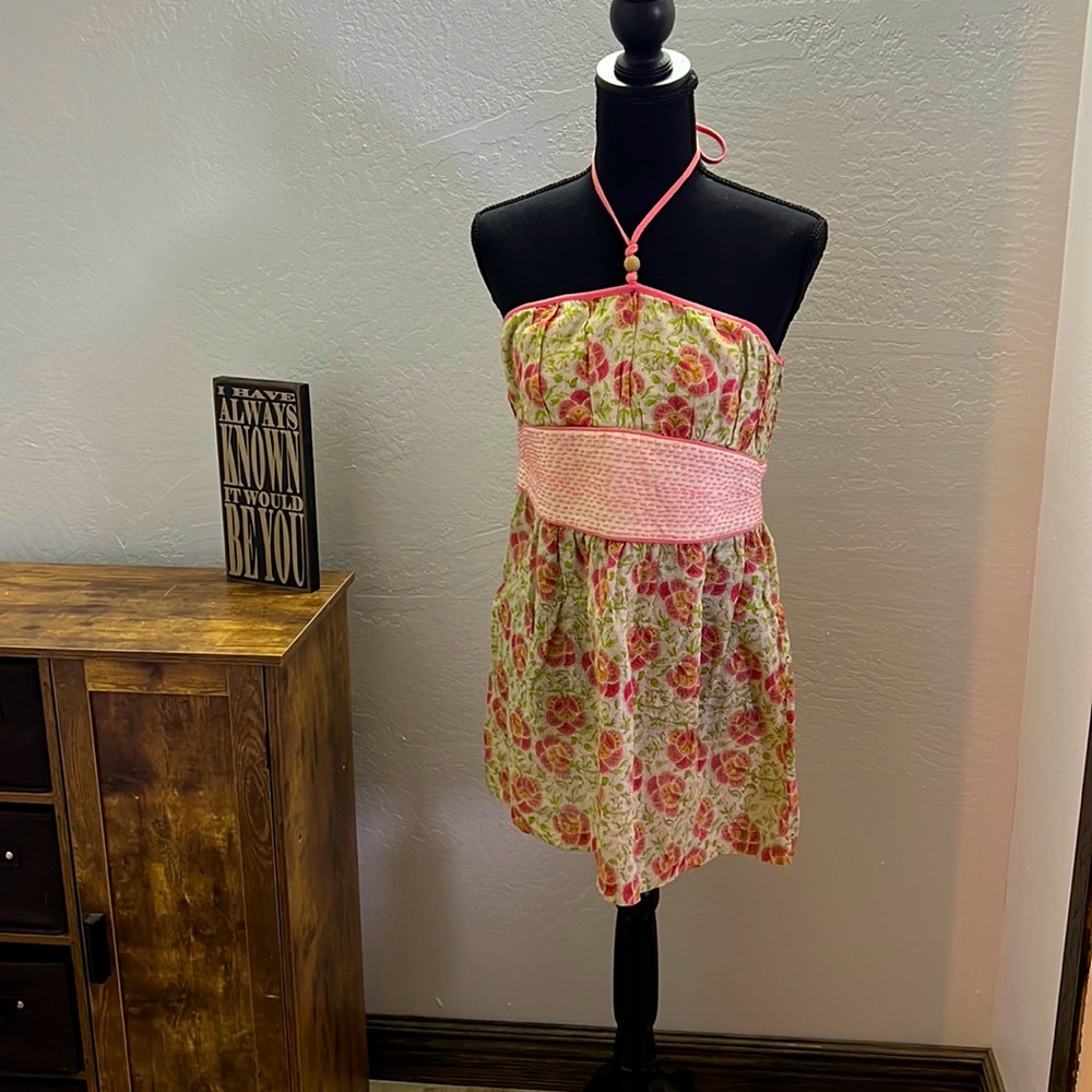 Free People halter top Size 10 Fits more like an 8